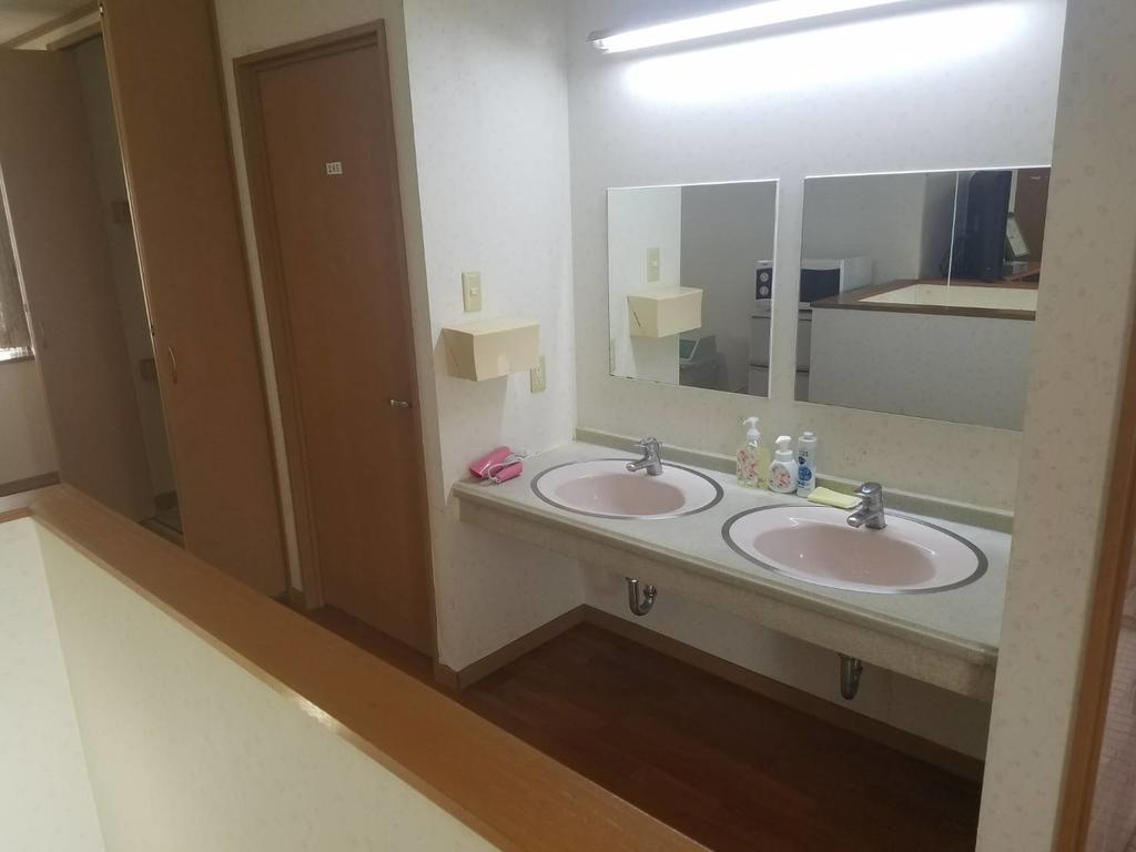 Minshuku Urizun Hotell Ishigaki  Exteriör bild